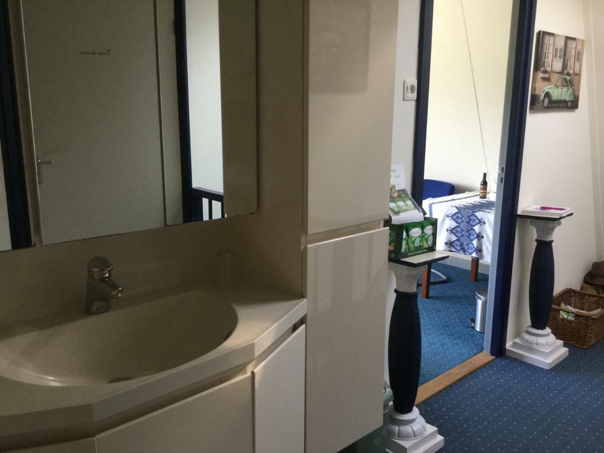 Bed And Breakfast Ineke En John Hoofddorp Bagian luar foto